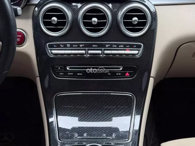 Mercedes-Benz GLC 300 4Matic Coupe 2019 18