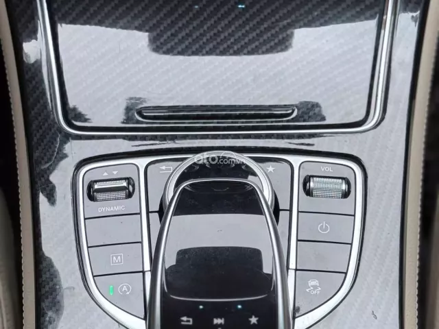 Mercedes-Benz GLC 300 4Matic Coupe 2019 15