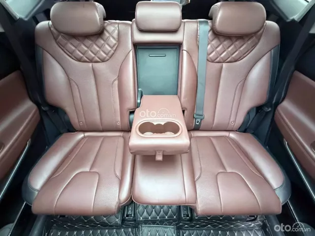 Hyundai Santa Fe 2.2 Dầu Cao cấp 2022 19