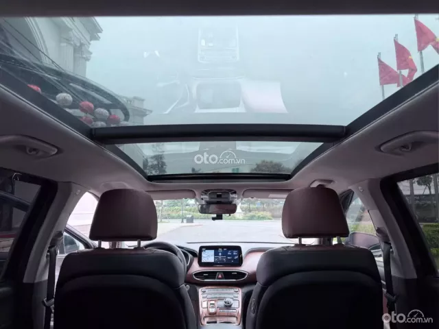 Hyundai Santa Fe 2.2 Dầu Cao cấp 2022 18