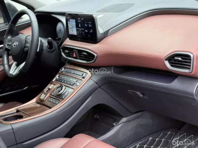 Hyundai Santa Fe 2.2 Dầu Cao cấp 2022 16