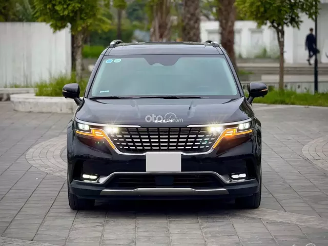 Kia Carnival 2.2D Signature 2023