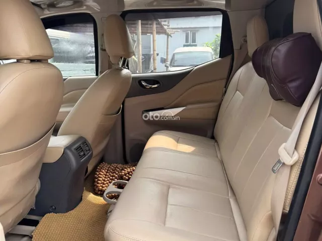 Nissan Navara EL Premium 2018 16