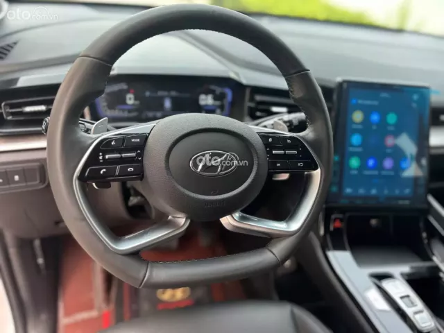 Hyundai Custin 1.5T-GDi Tiêu chuẩn 2023 13