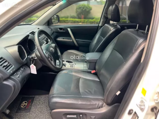 Toyota Highlander SE 2.7 2010 25