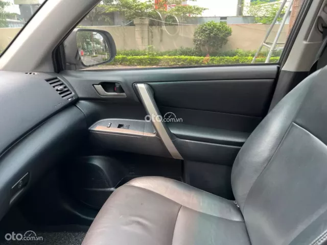 Toyota Highlander SE 2.7 2010 17