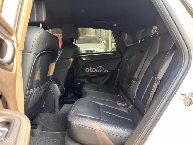 Porsche Macan  2021 9