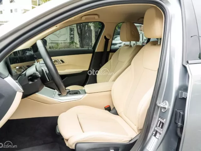BMW 320i Sport Line 2023 9
