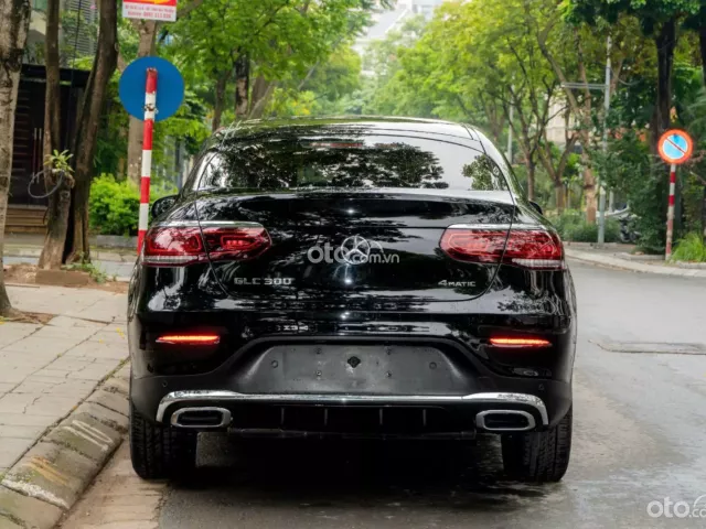 Mercedes-Benz GLC 300 4Matic Coupe 2022 6