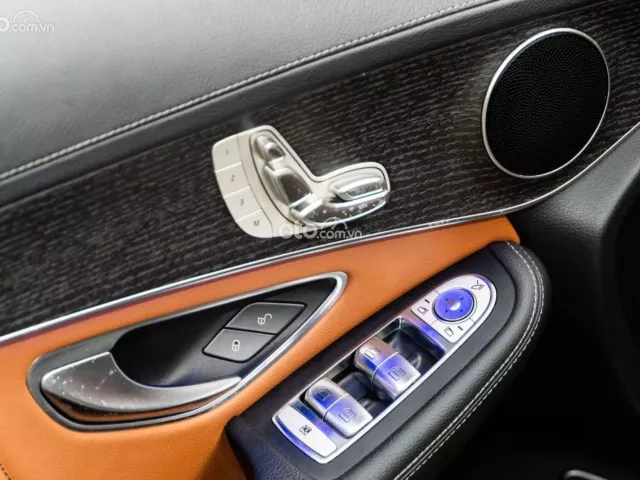 Mercedes-Benz GLC 300 4Matic Coupe 2022 15