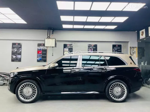 Mercedes-Benz GLS 450 4Matic 2020 4