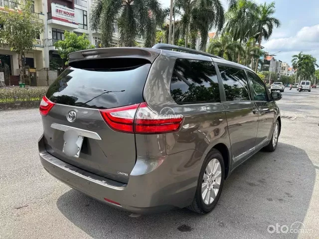 Toyota Sienna Limited 3.5 AT AWD 2015 4
