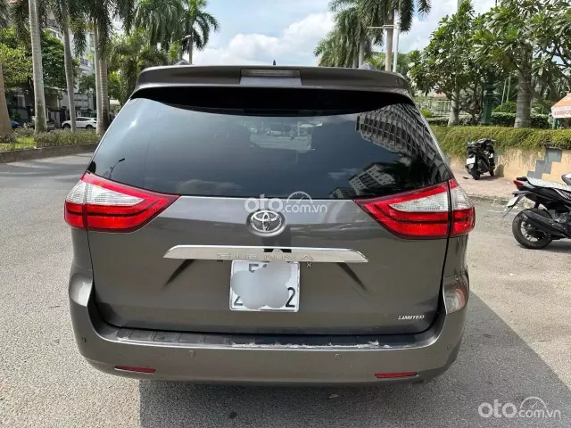 Toyota Sienna Limited 3.5 AT AWD 2015 5