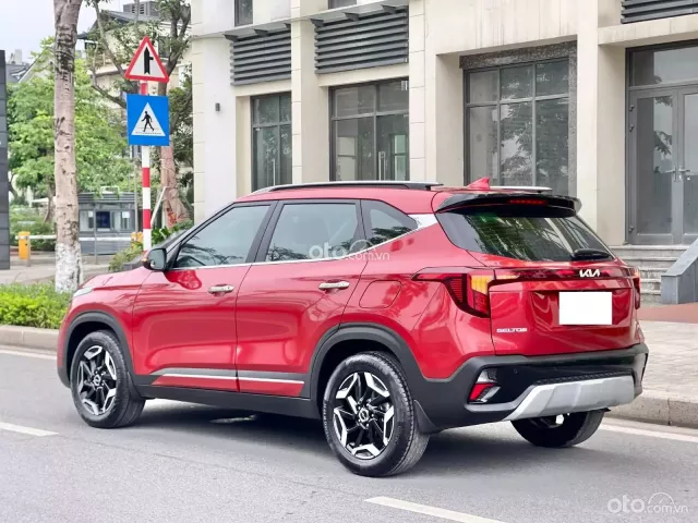 Kia Seltos 1.5L PREMIUM 2025 4
