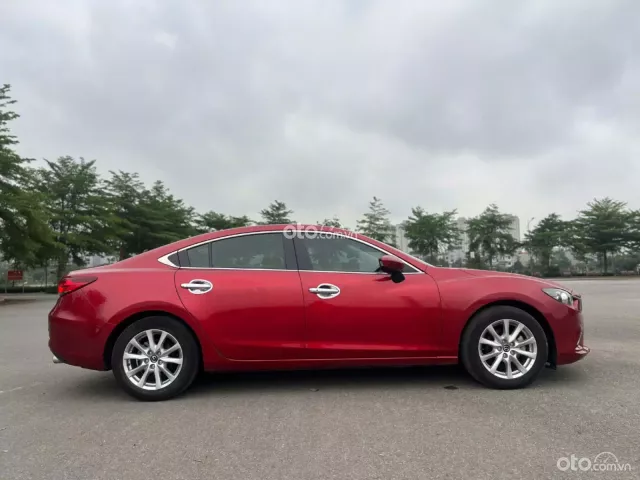 Xe chạy 10 vạn km, nội thất đẹp như mới