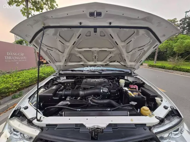 Mitsubishi Pajero Sport G 4x2 AT 2015 23