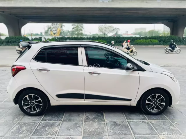 Hyundai Grand i10 Hatchback 1.2 AT 2020 4