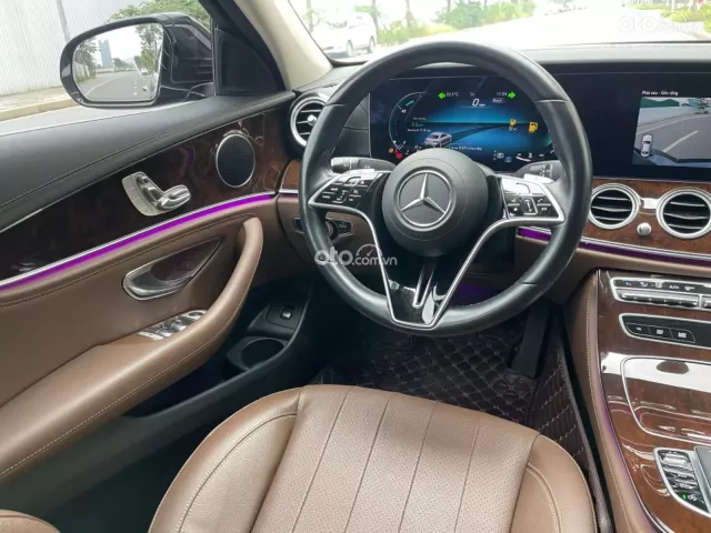 Mercedes-Benz E200 Exclusive 2022 14