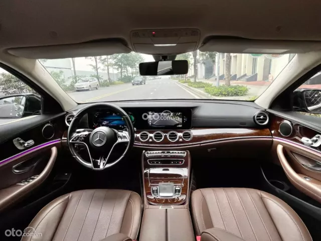 Mercedes-Benz E200 Exclusive 2022 11