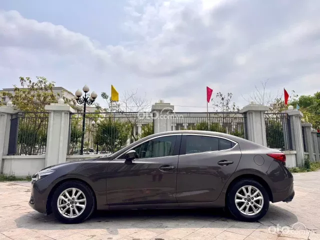 Mazda 3 1.5 Hatchback 2019 5