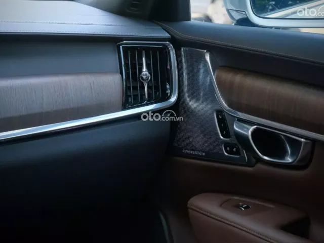 Volvo S90 Ultimate AWD 2024 16