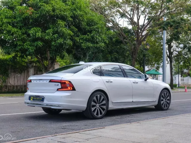 Volvo S90 Ultimate AWD 2024 6