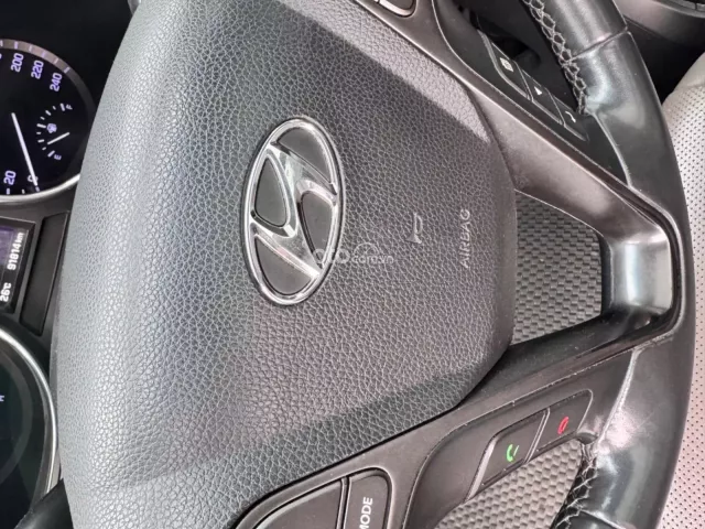Hyundai Santa Fe 2.2L Dầu Cao cấp 2017 6