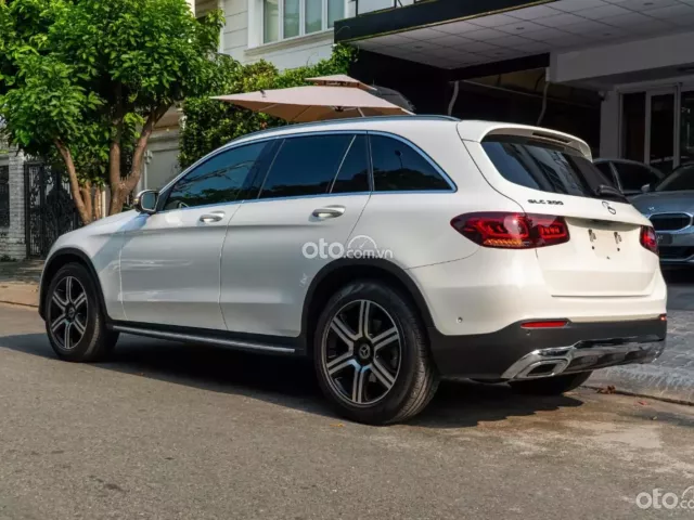 Mercedes-Benz GLC 200 4Matic 2021 4