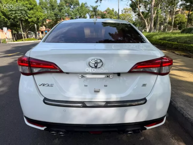 Toyota Vios 1.5 E CVT 2021 8