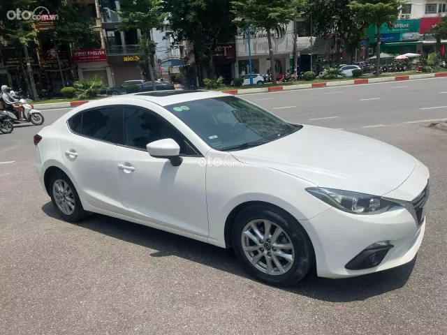 Mazda 3 1.5L Sedan 2015 3