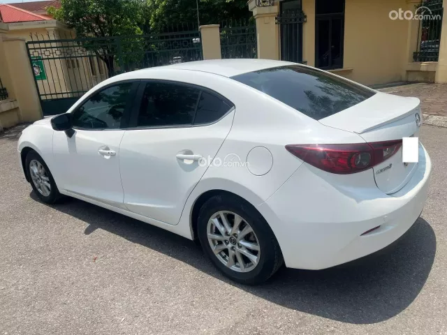Mazda 3 1.5L Sedan 2015 5