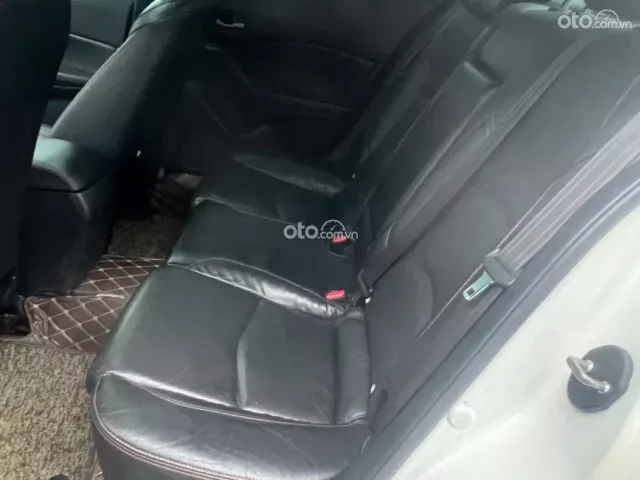 Mazda 3 1.5L Sedan 2015 9