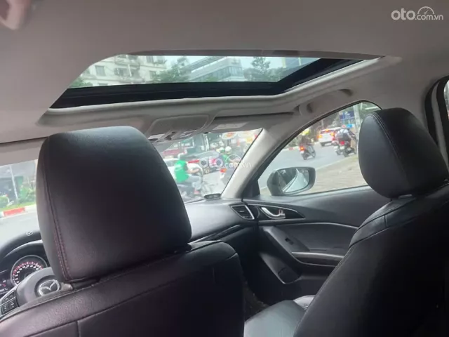 Mazda 3 1.5L Sedan 2015 10