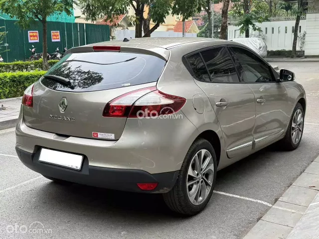 Renault Megane 1.6 CVT 2015 5