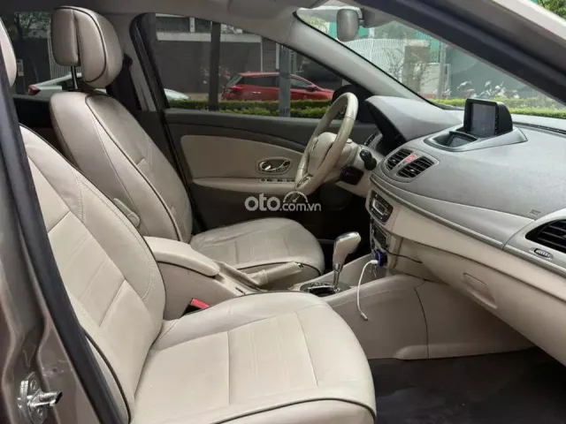 Renault Megane 1.6 CVT 2015 18