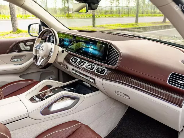 Mercedes-Benz Maybach GLS 600 4Matic 2023 11