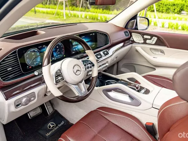 Mercedes-Benz Maybach GLS 600 4Matic 2023 16