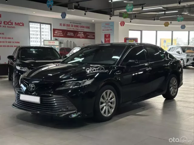 Toyota Camry 2.0G 2020 3