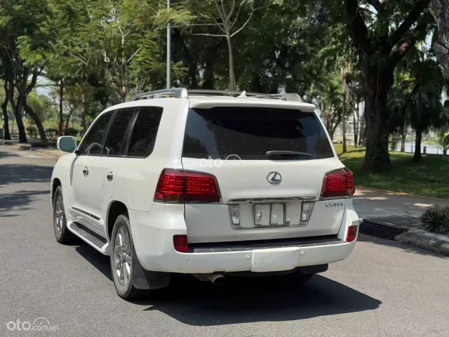 Lexus LX 570 Super Sport 2010 3