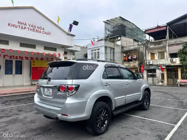 Toyota Fortuner 2.7 V 4X2 AT 2015 7