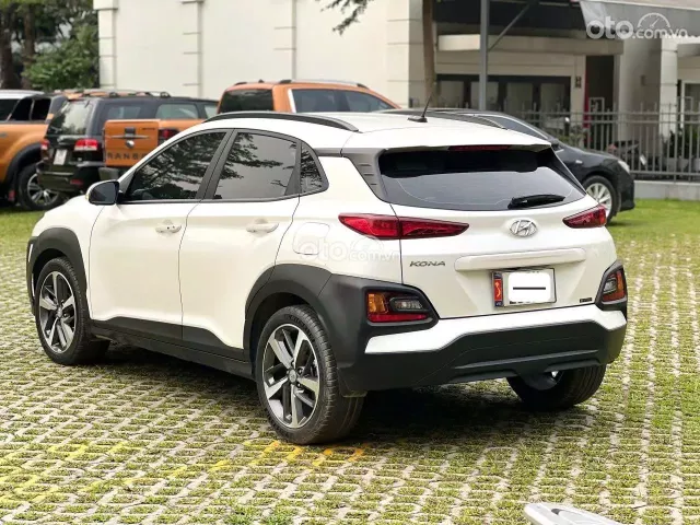 Kia Kona 2.0 AT Tiêu chuẩn 2018 7
