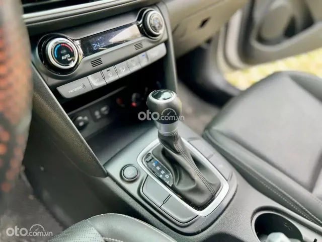 Kia Kona 2.0 AT Tiêu chuẩn 2018 9