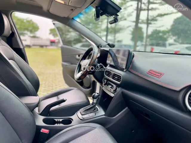 Kia Kona 2.0 AT Tiêu chuẩn 2018 12