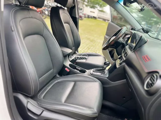 Kia Kona 2.0 AT Tiêu chuẩn 2018 13