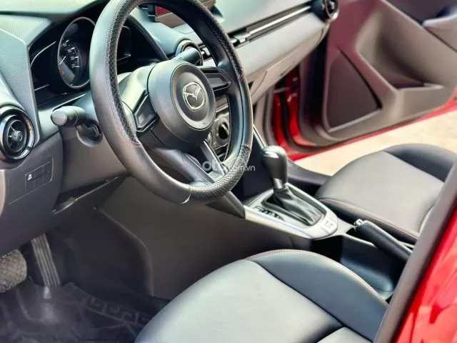 Mazda 2 1.5AT 2025 6