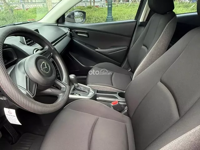 Mazda 2 1.5AT 2025 10