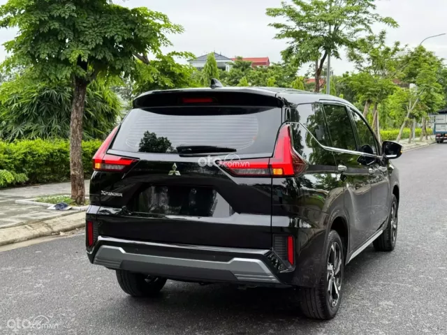 Mitsubishi Xpander AT Premium 2024 7