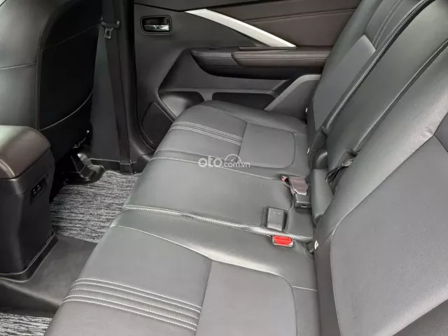 Mitsubishi Xpander AT Premium 2024 20