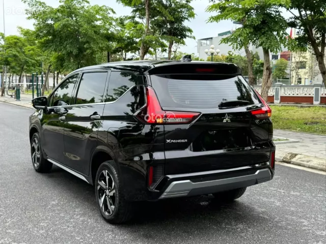 Mitsubishi Xpander AT Premium 2024 6
