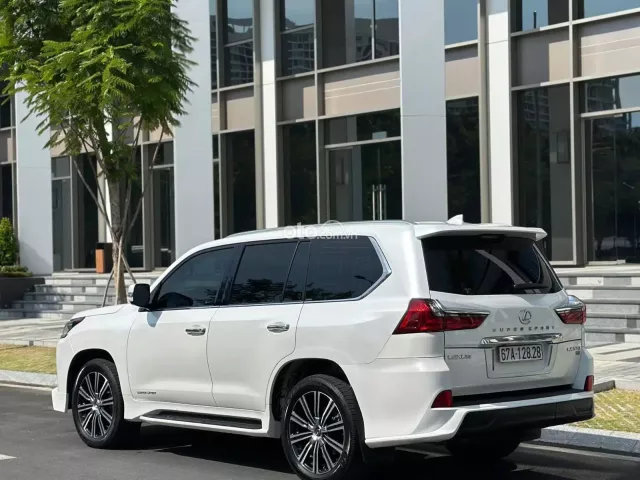 Lexus LX 570 Super Sport 2019 4